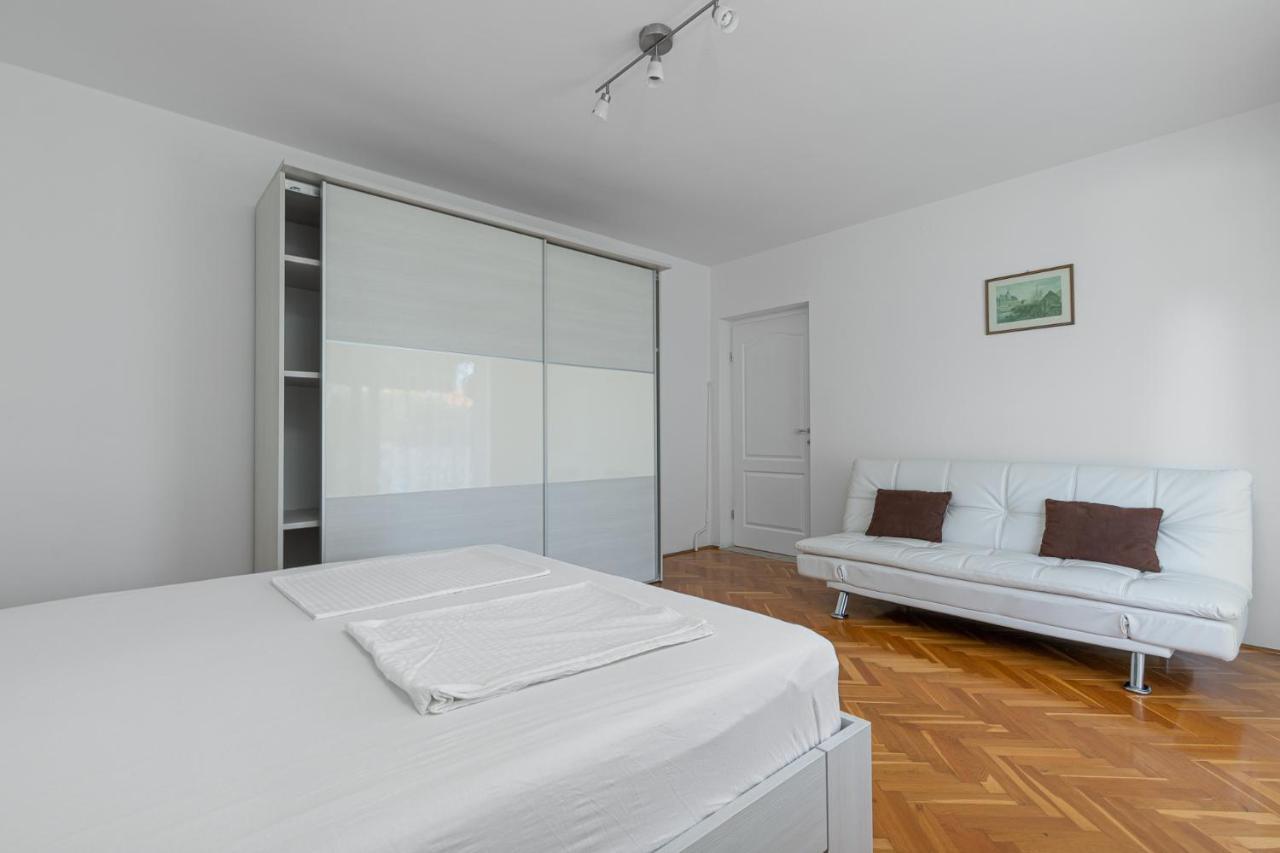 Haus Eva Apartment Novigrad  Ngoại thất bức ảnh