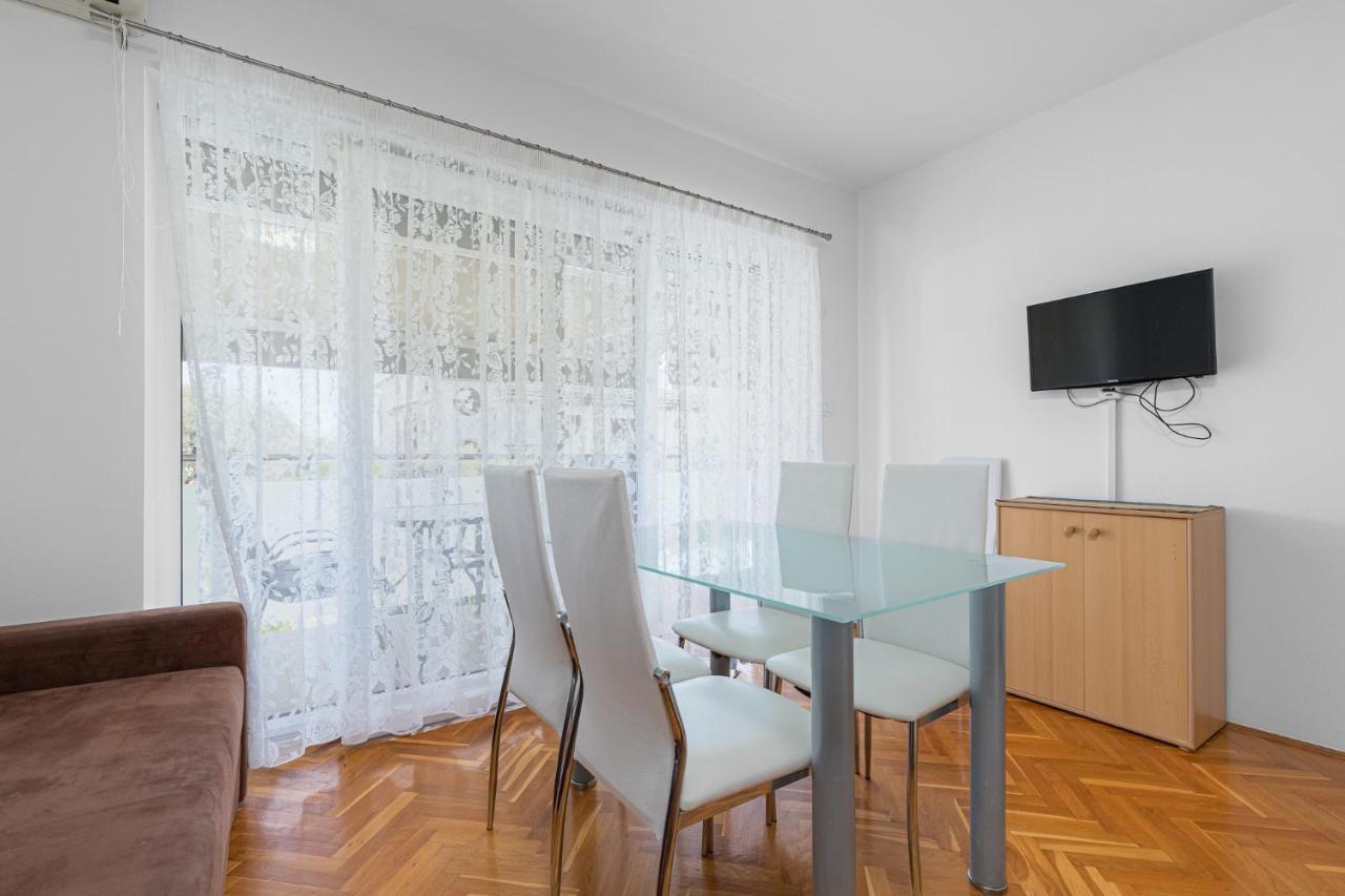 Haus Eva Apartment Novigrad  Ngoại thất bức ảnh