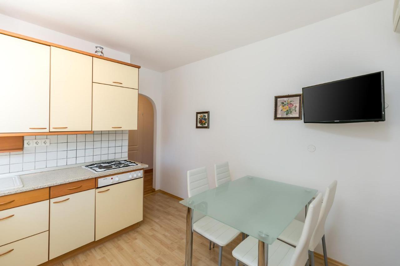 Haus Eva Apartment Novigrad  Ngoại thất bức ảnh