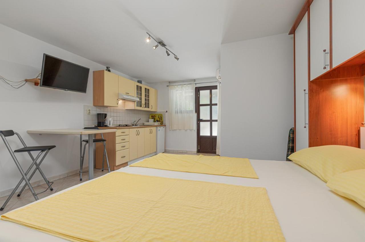 Haus Eva Apartment Novigrad  Ngoại thất bức ảnh